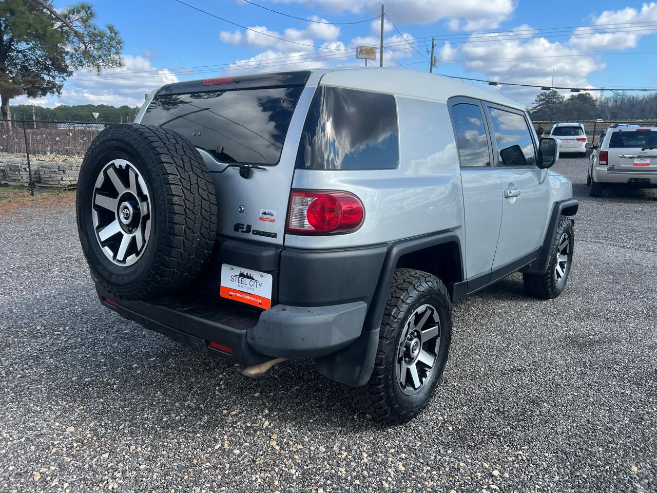 Toyota FJ Cruiser  2007
