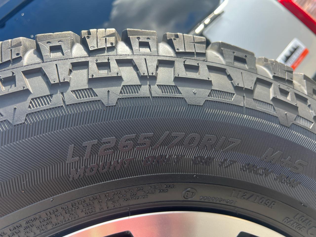 Toyota FJ Cruiser  2007