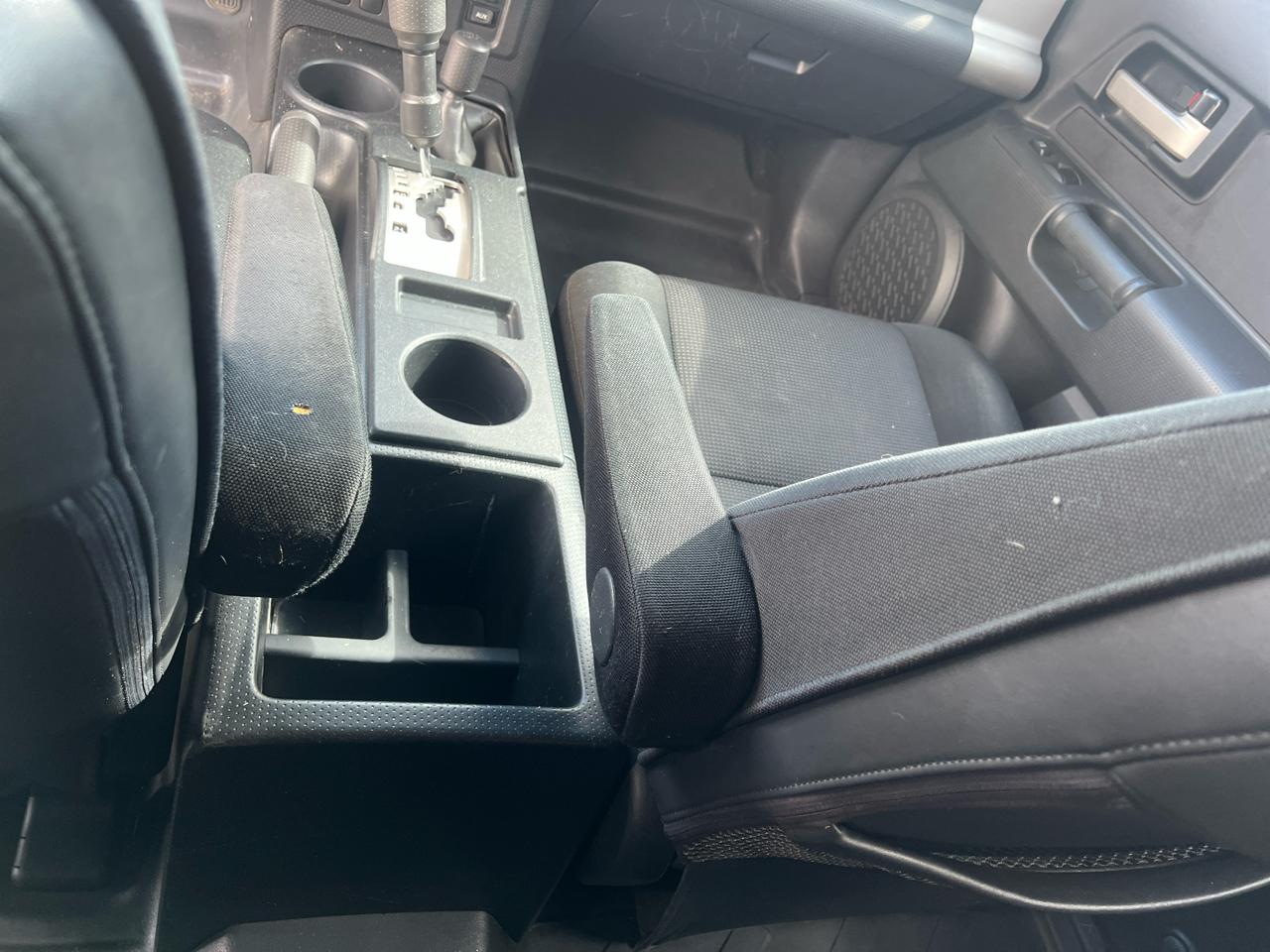 Toyota FJ Cruiser  2007