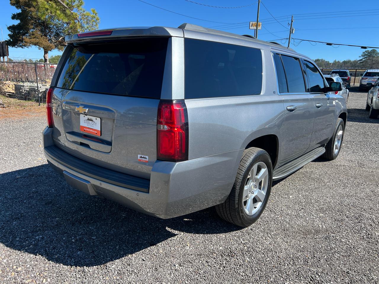 Chevrolet Suburban  2018