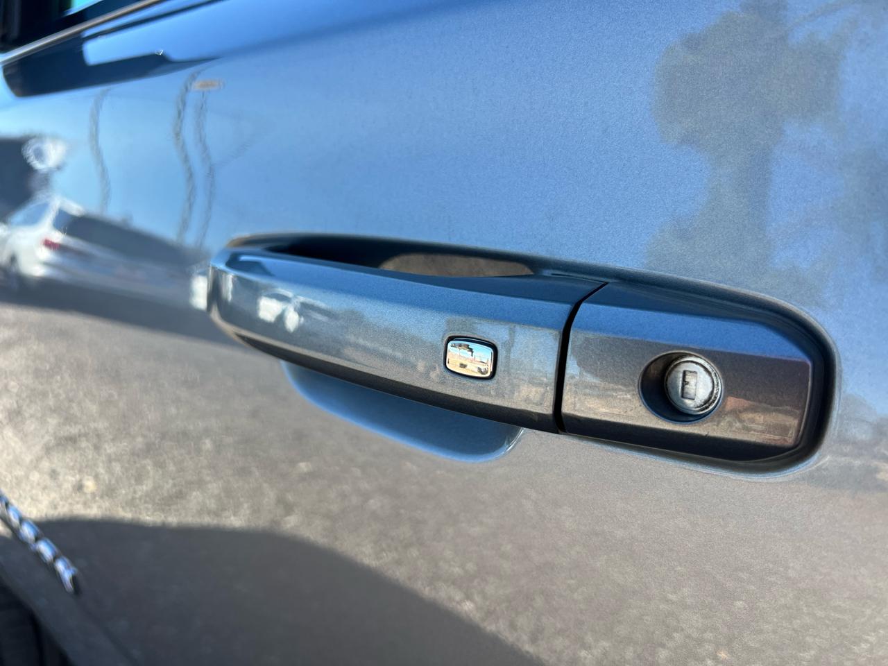 Chevrolet Suburban  2018