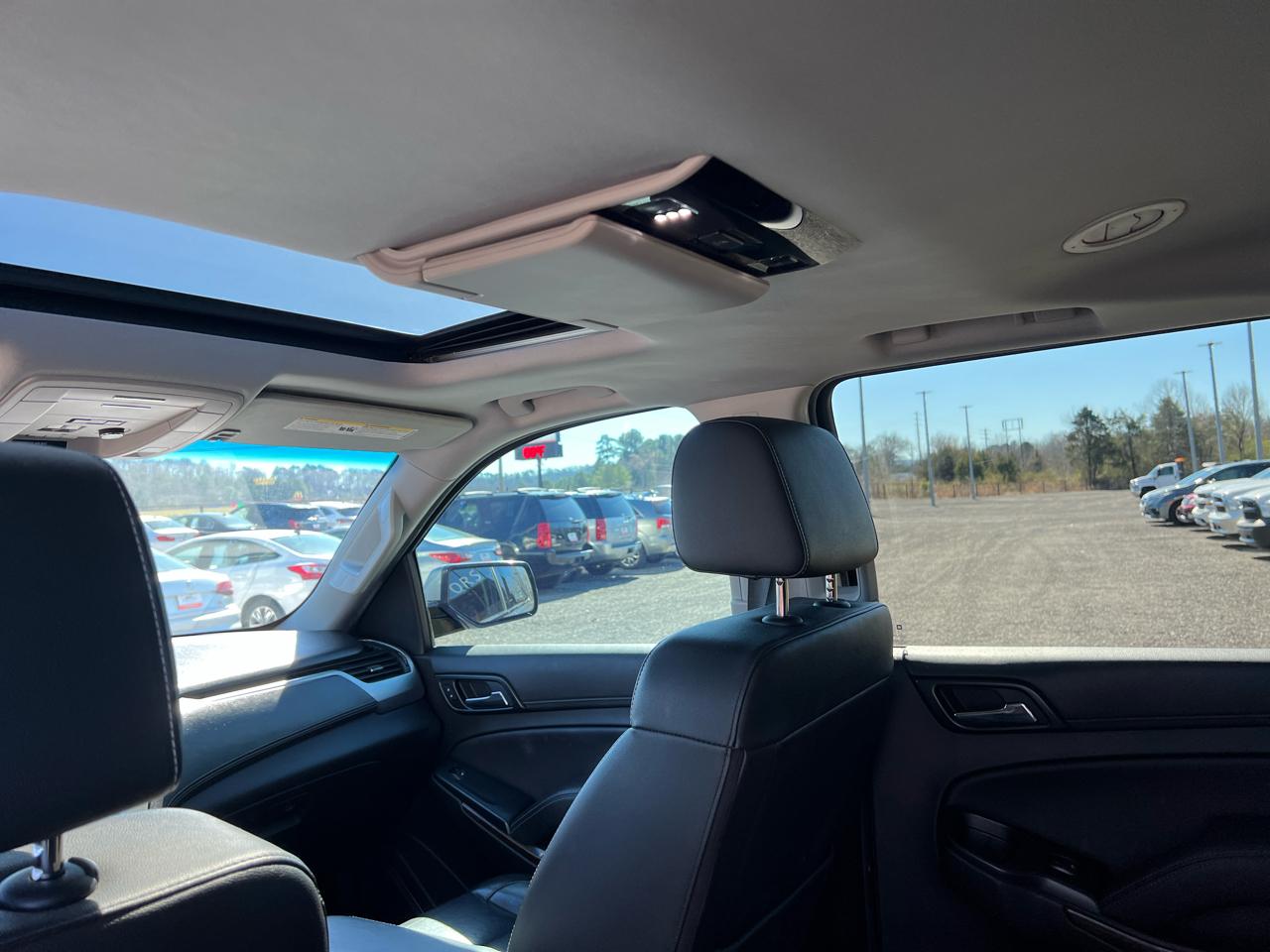 Chevrolet Suburban  2018