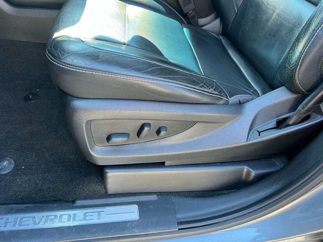 Chevrolet Suburban  2018