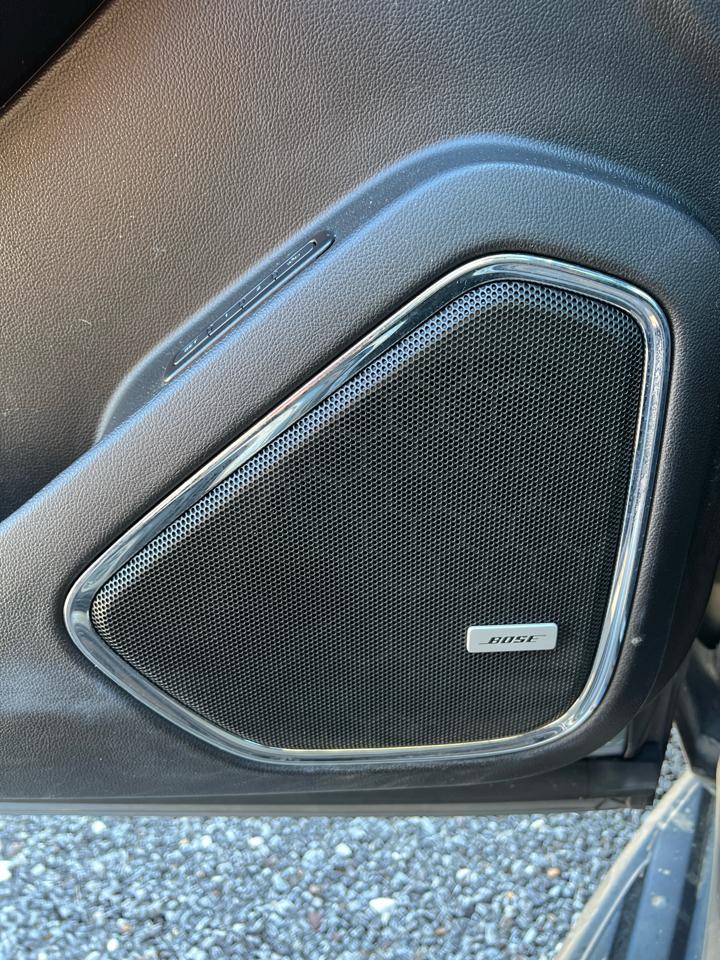 Chevrolet Suburban  2018