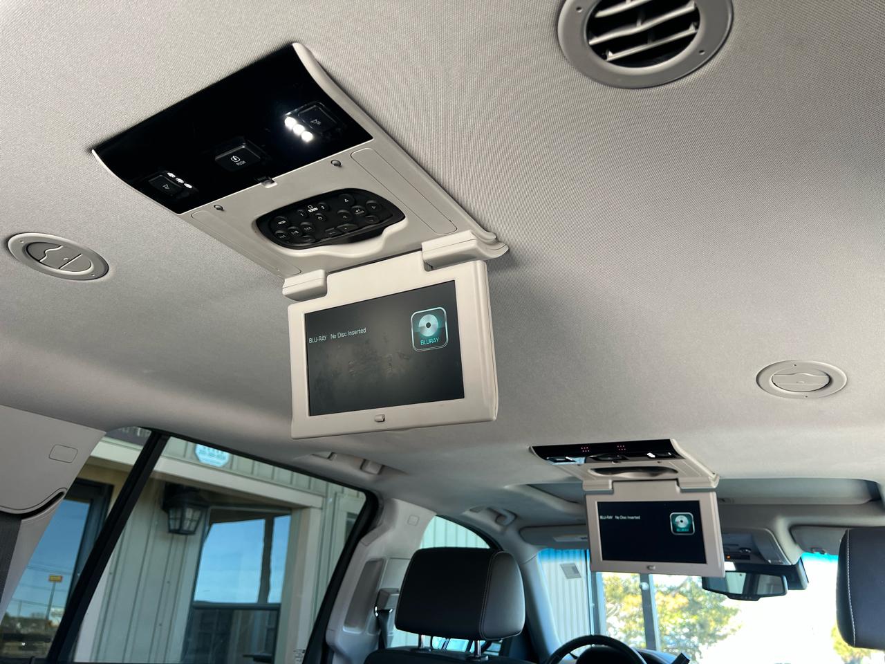 Chevrolet Suburban  2018