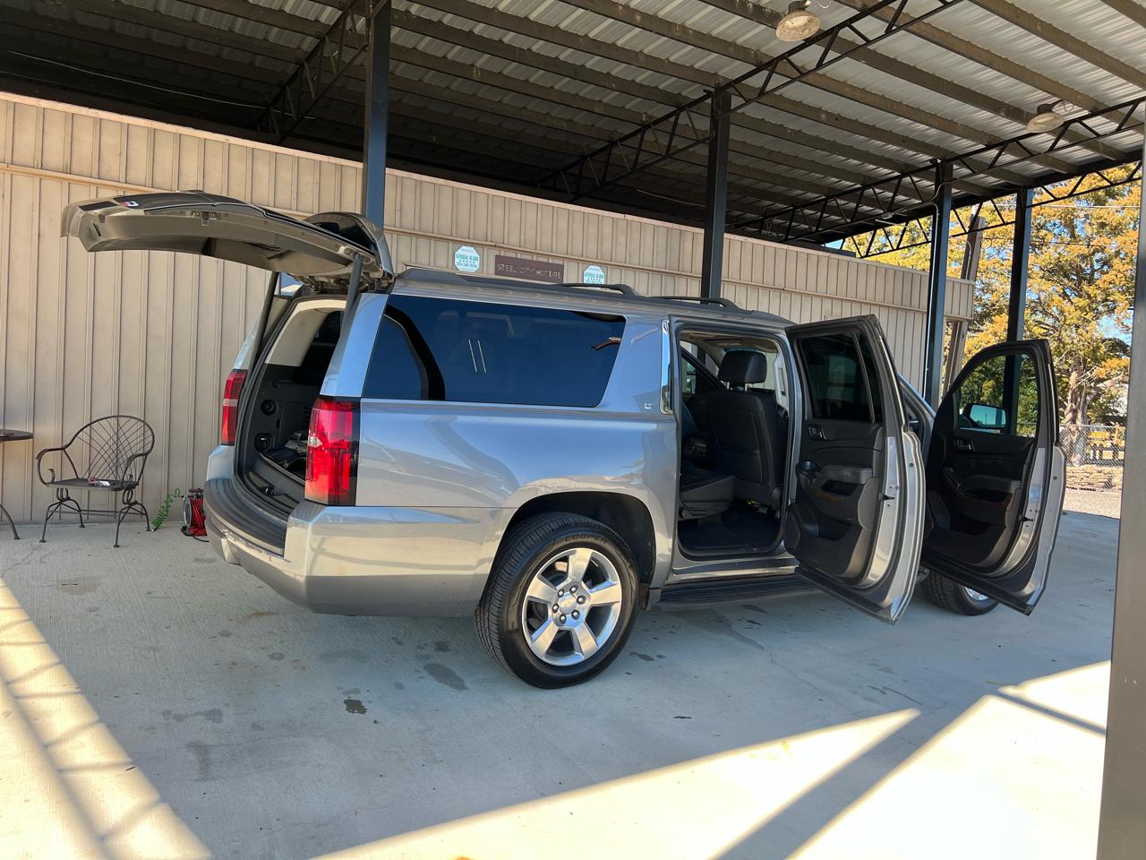 Chevrolet Suburban  2018
