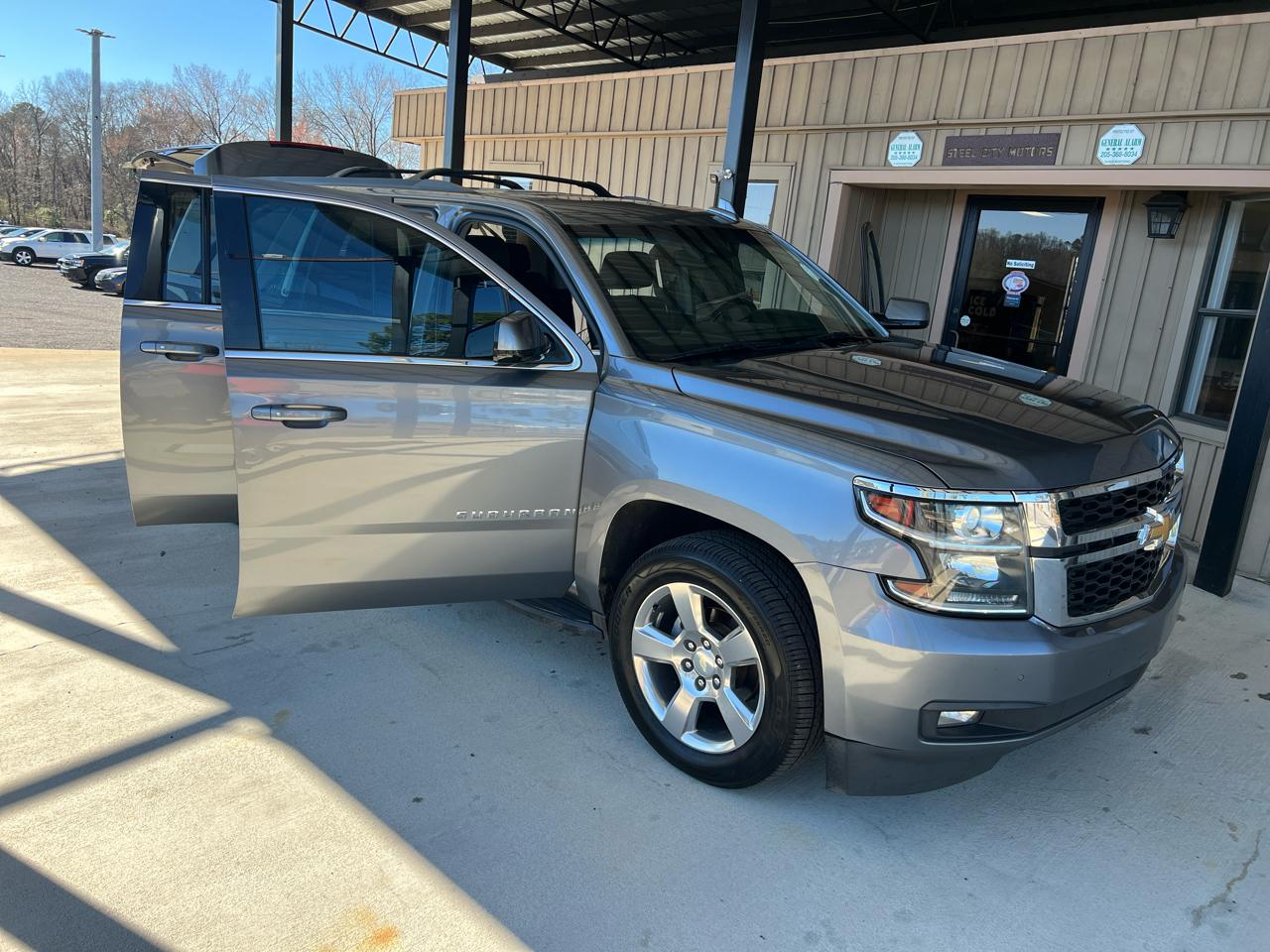 Chevrolet Suburban  2018