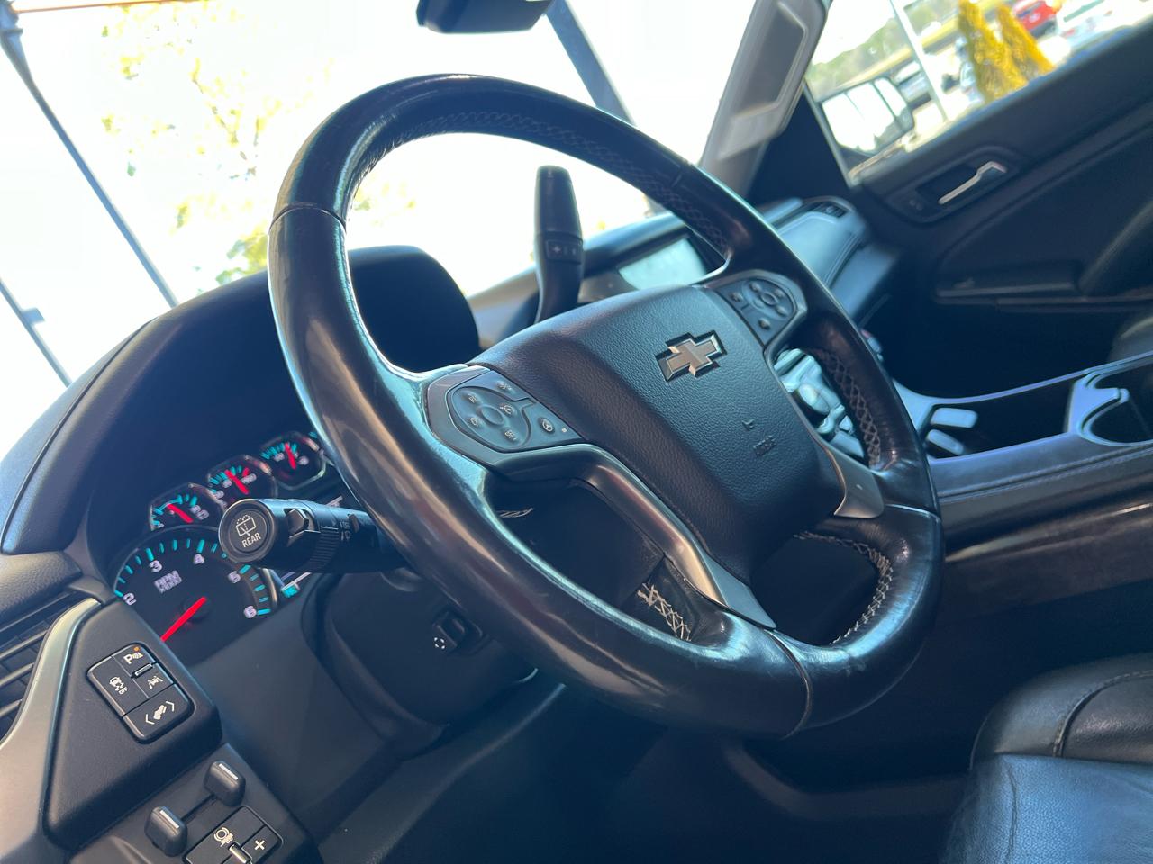 Chevrolet Suburban  2018