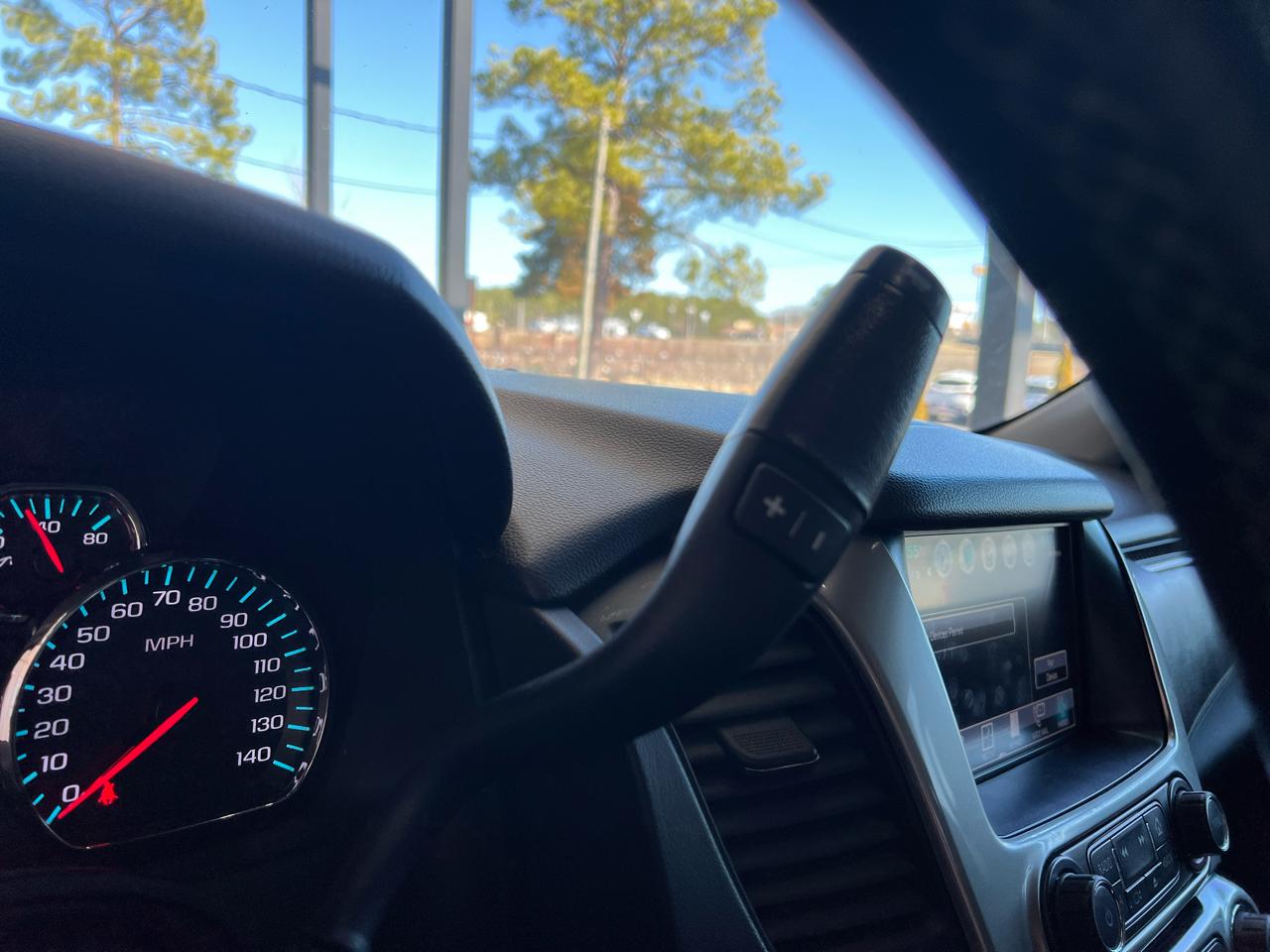 Chevrolet Suburban  2018