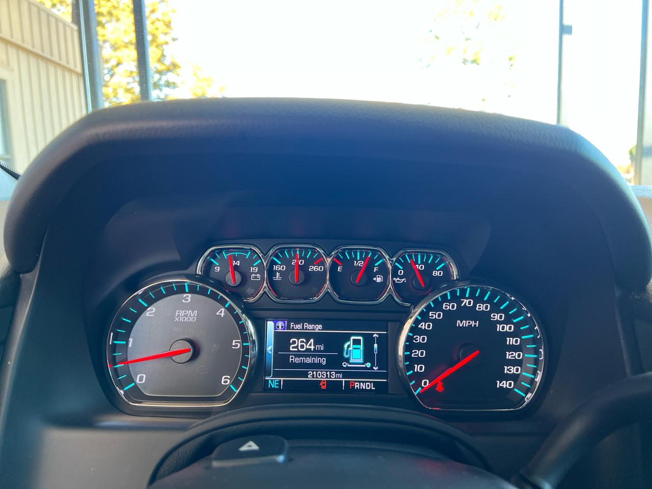 Chevrolet Suburban  2018