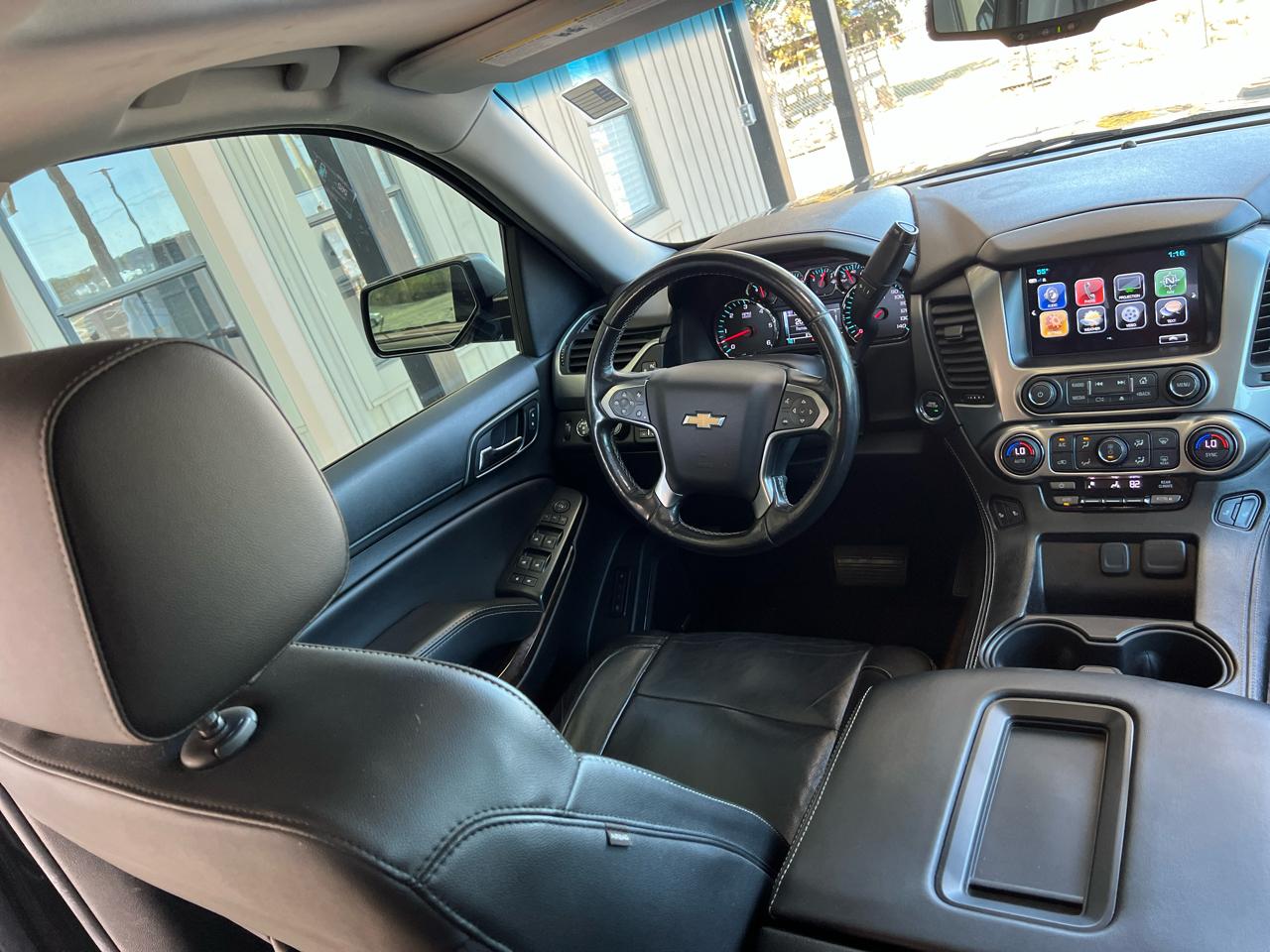 Chevrolet Suburban  2018