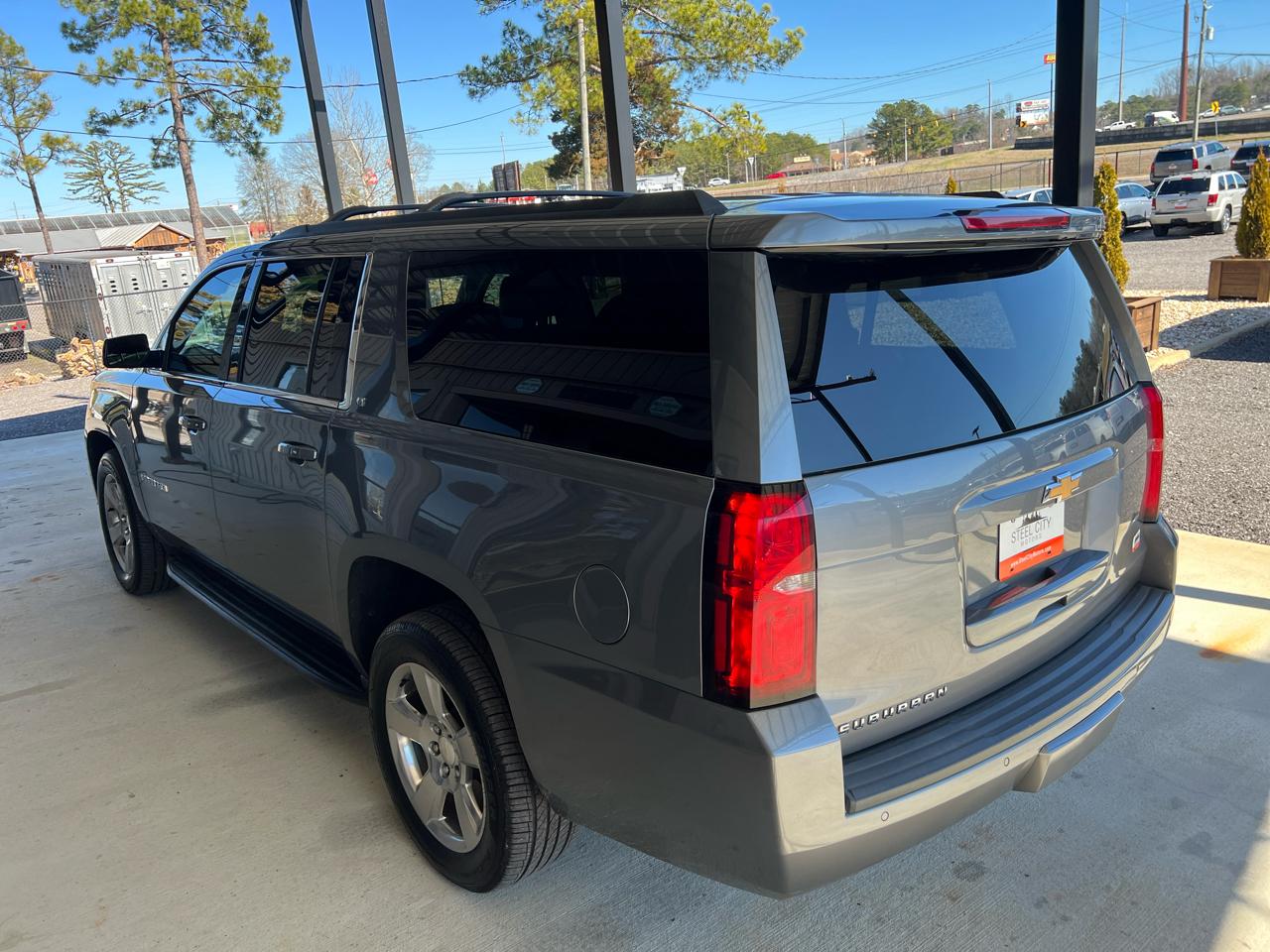 Chevrolet Suburban  2018