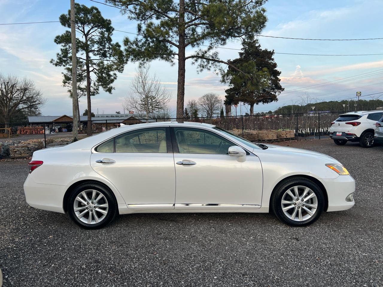 Lexus ES 350  2011