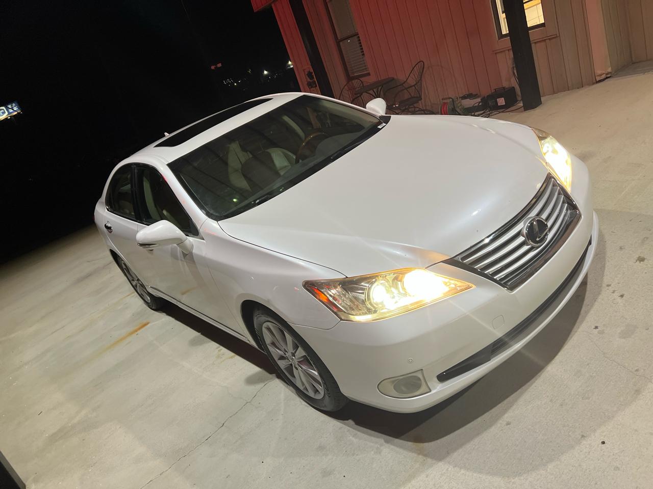 Lexus ES 350  2011