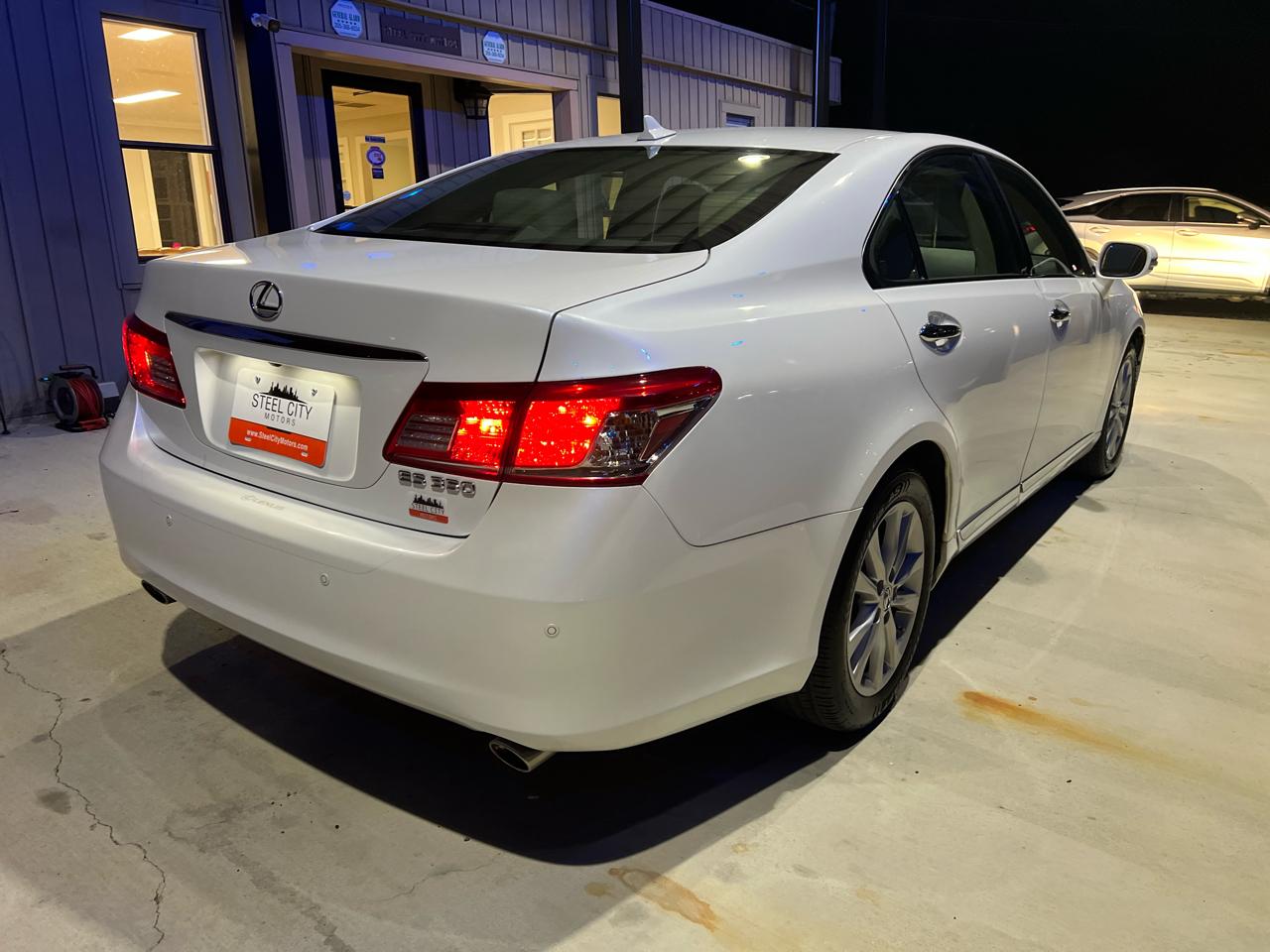 Lexus ES 350  2011
