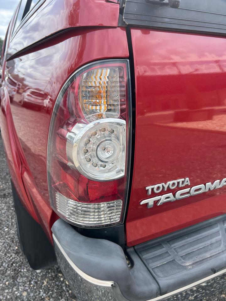 Toyota Tacoma  2010