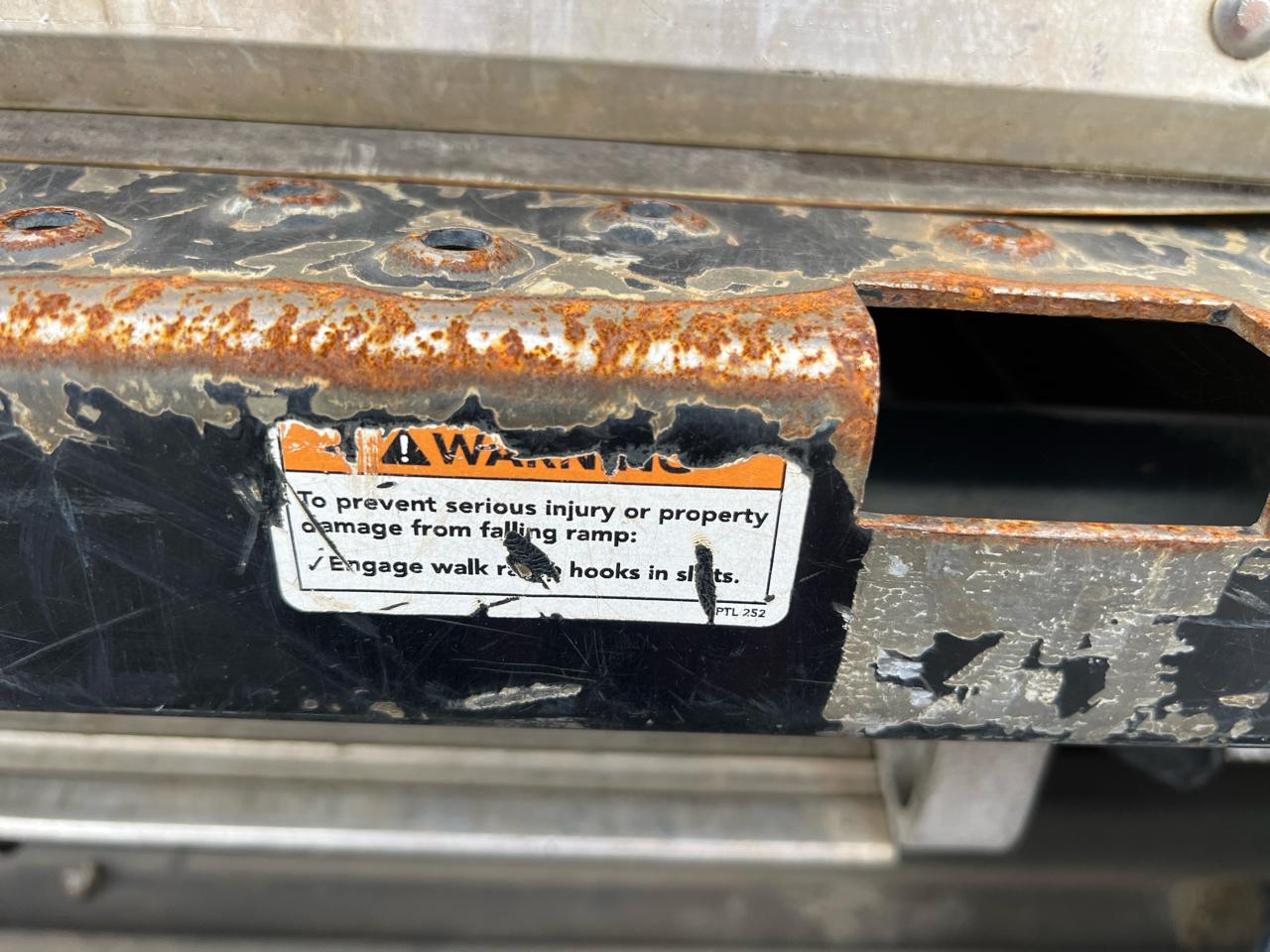 GMC Savana 3500 2016