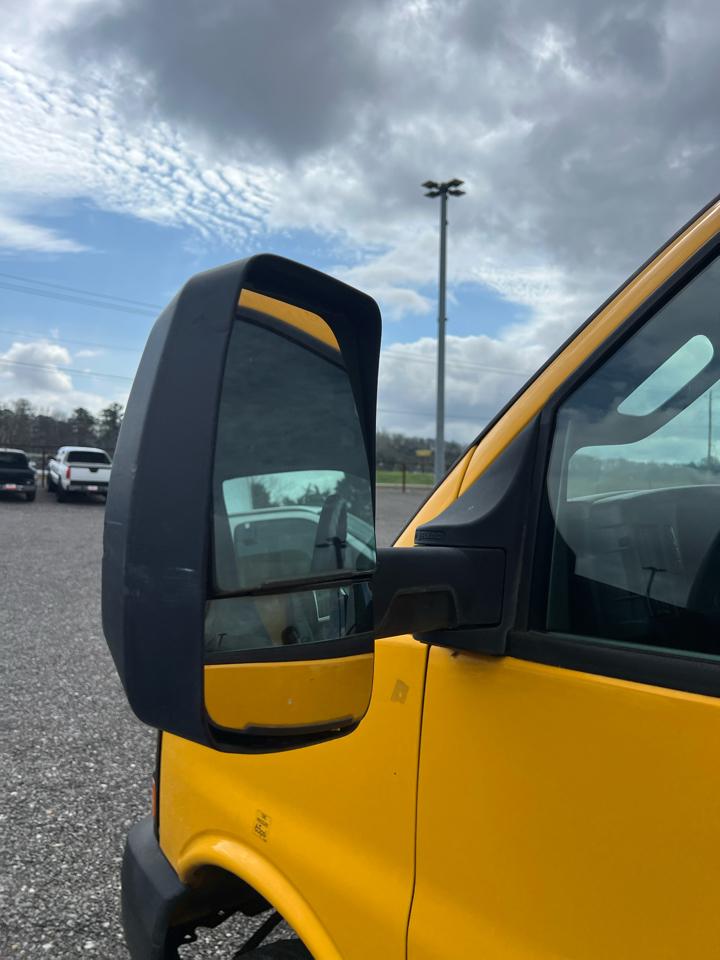 GMC Savana 3500 2016