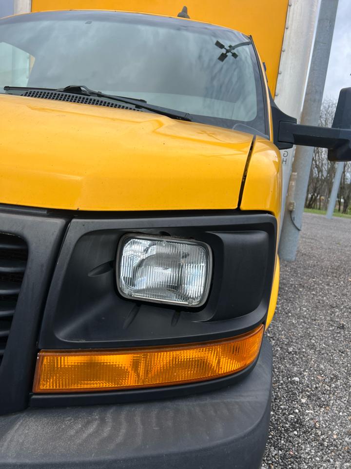 GMC Savana 3500 2016