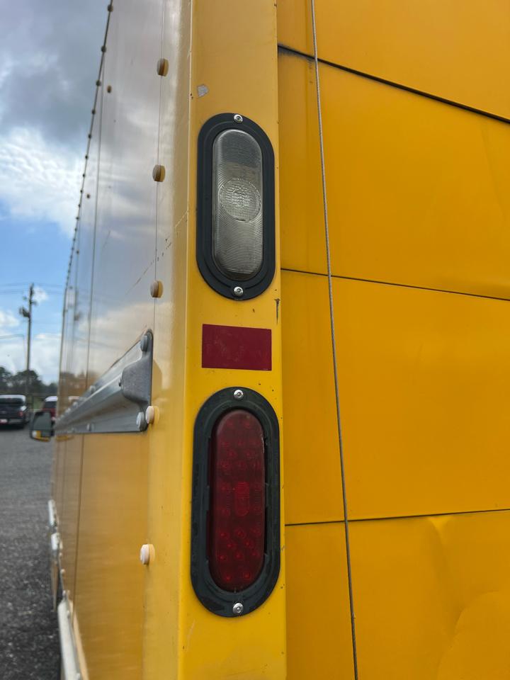 GMC Savana 3500 2016