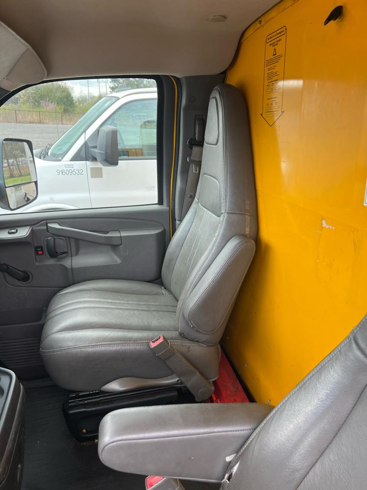 GMC Savana 3500 2016