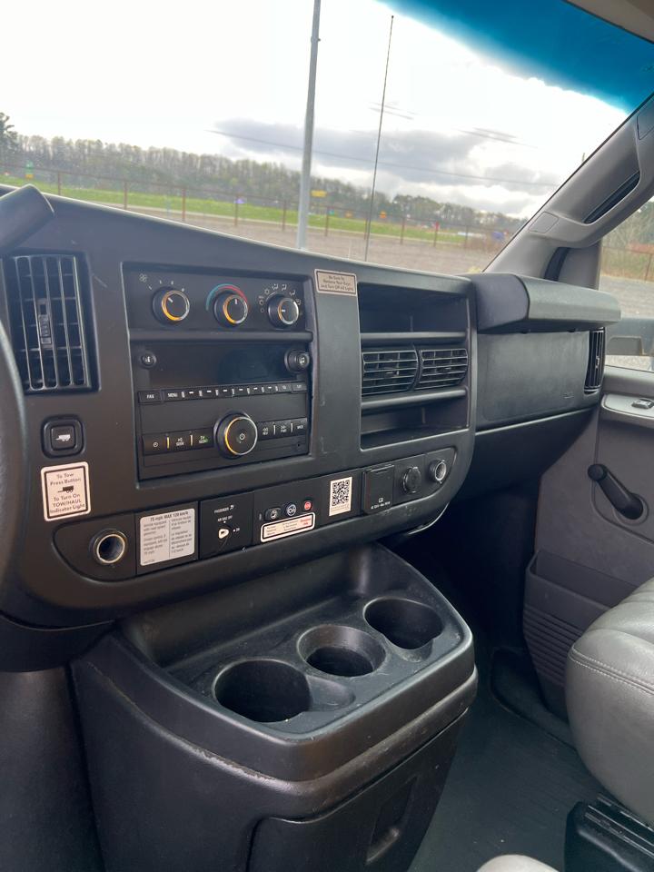 GMC Savana 3500 2016