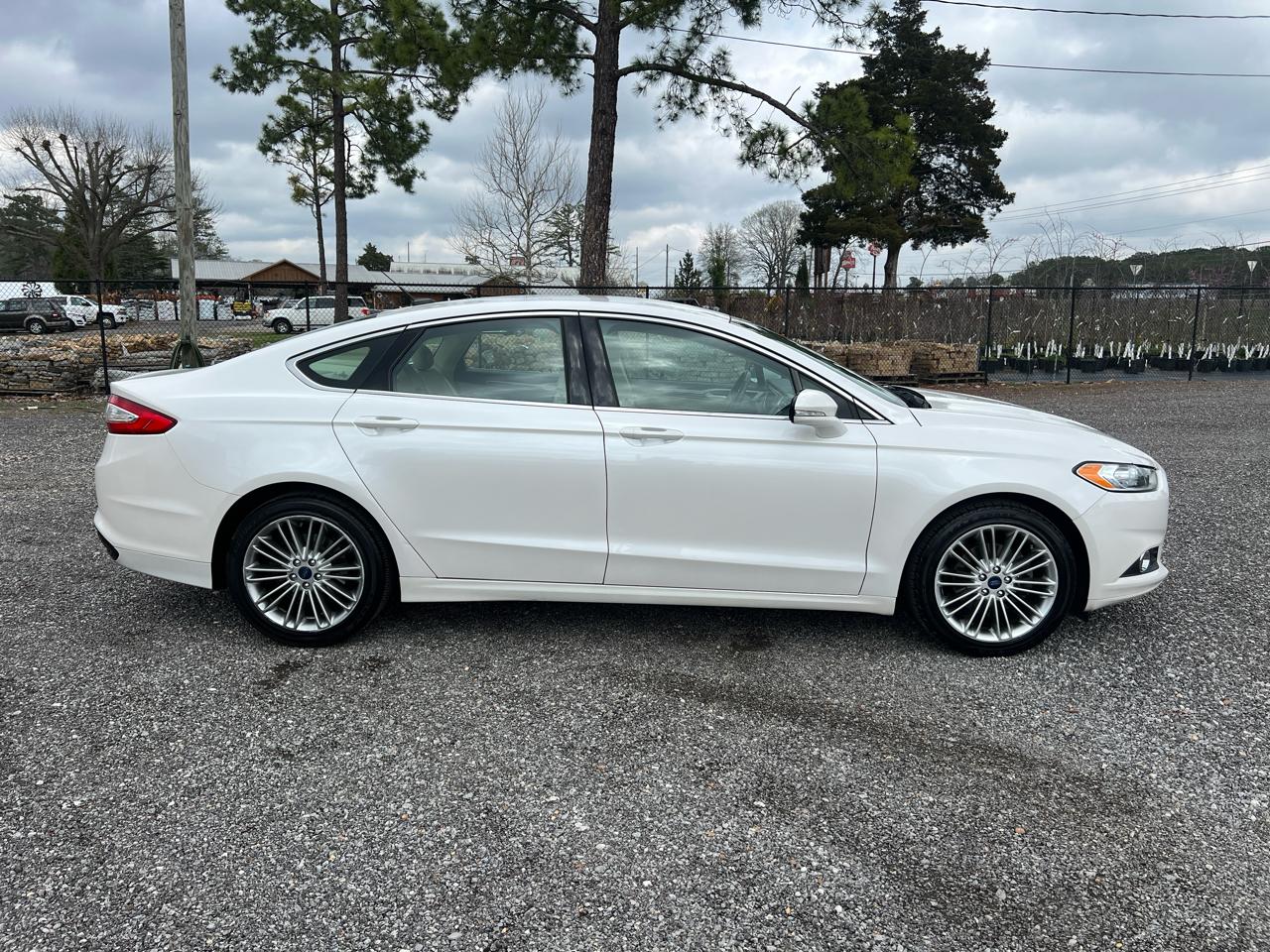 Ford Fusion  2016
