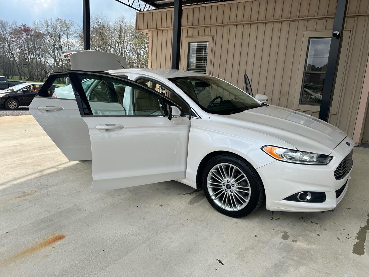 Ford Fusion  2016
