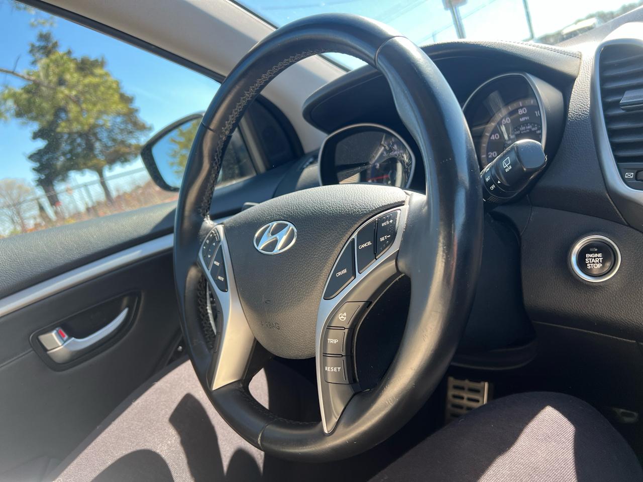 Hyundai Elantra GT  2013