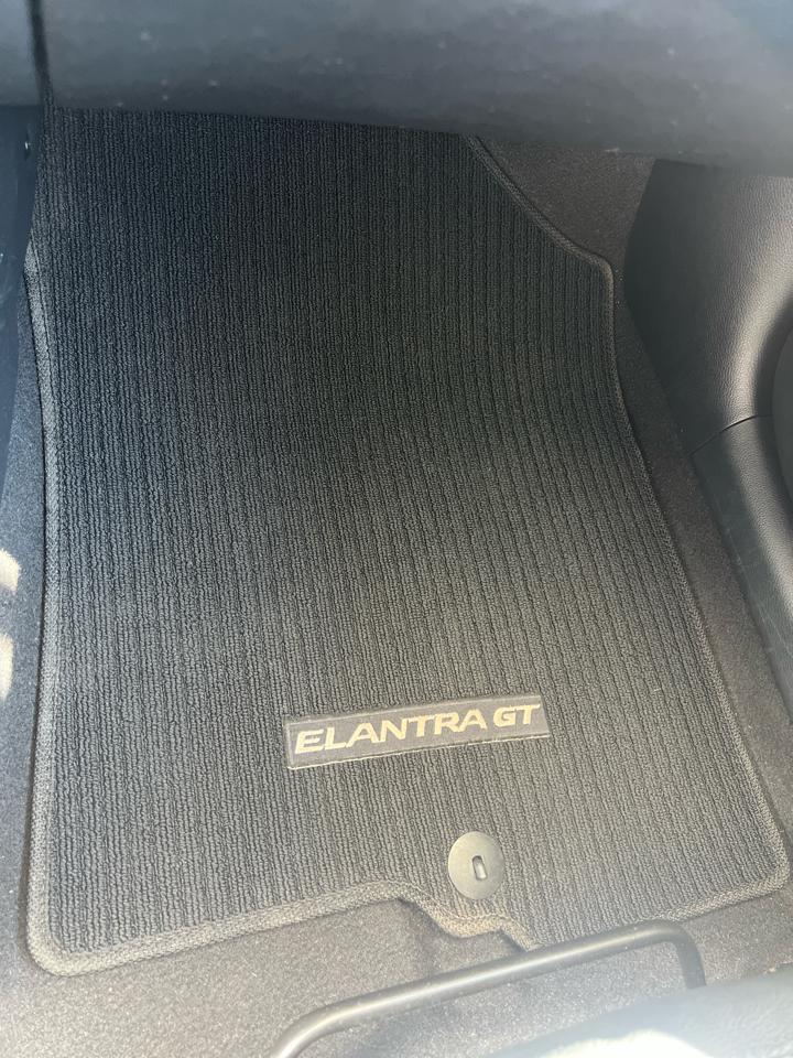 Hyundai Elantra GT  2013