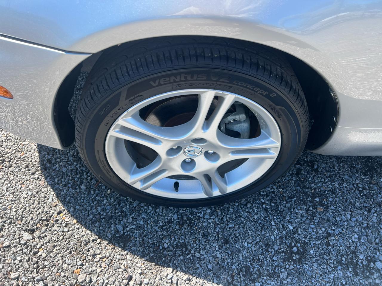 Mazda MX-5 Miata  2005