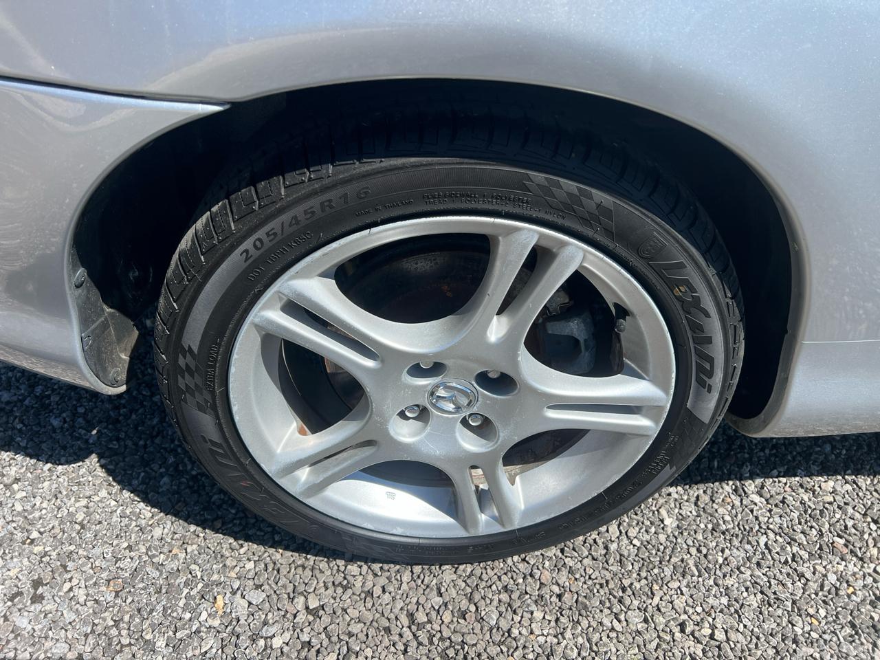 Mazda MX-5 Miata  2005