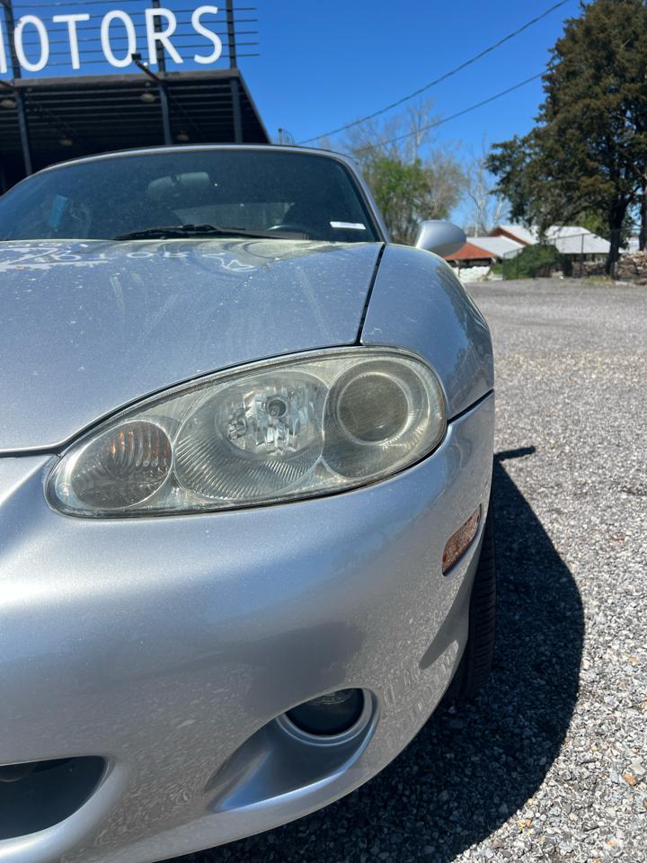 Mazda MX-5 Miata  2005