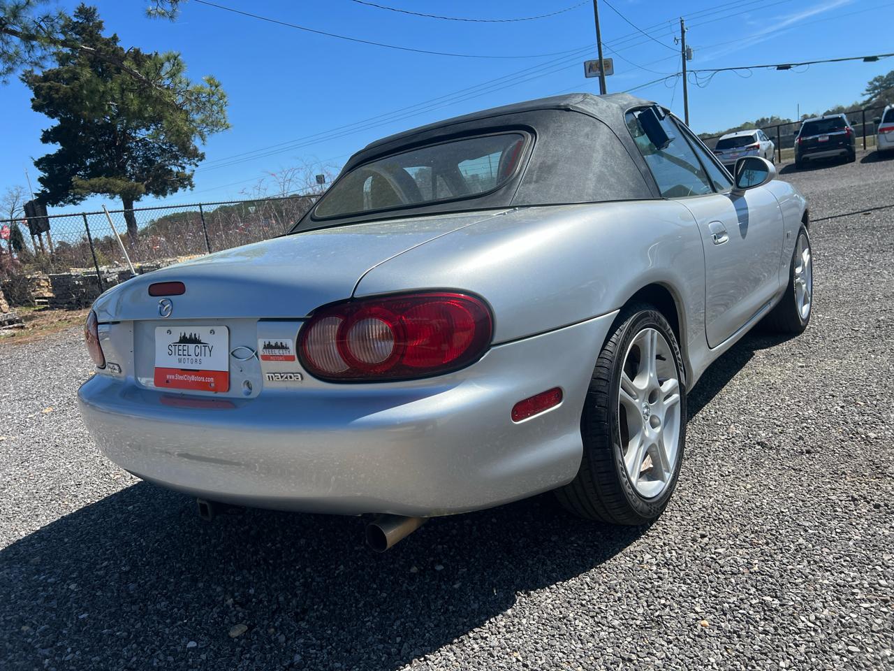 Mazda MX-5 Miata  2005