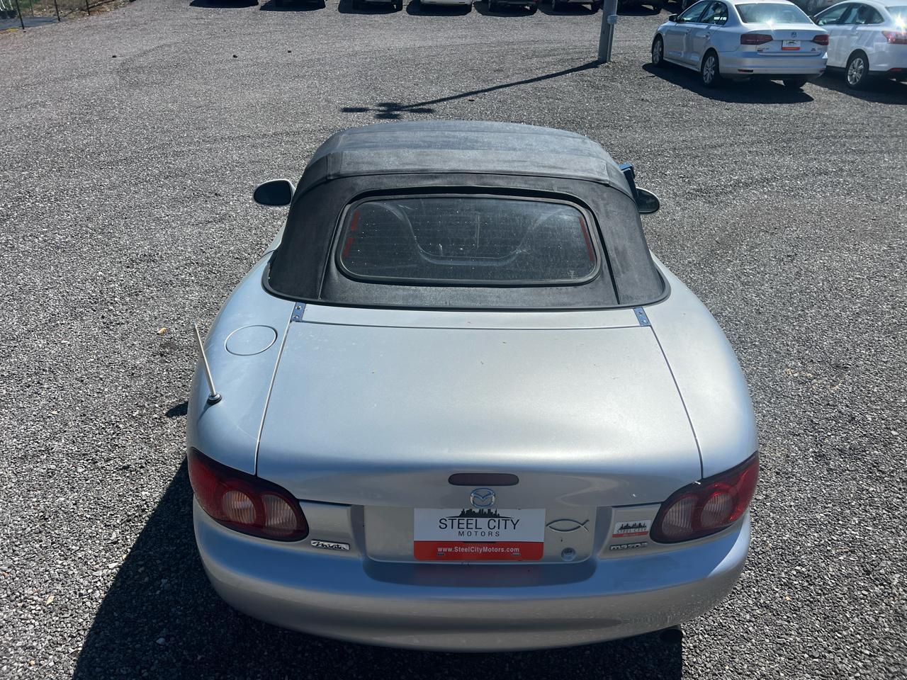 Mazda MX-5 Miata  2005