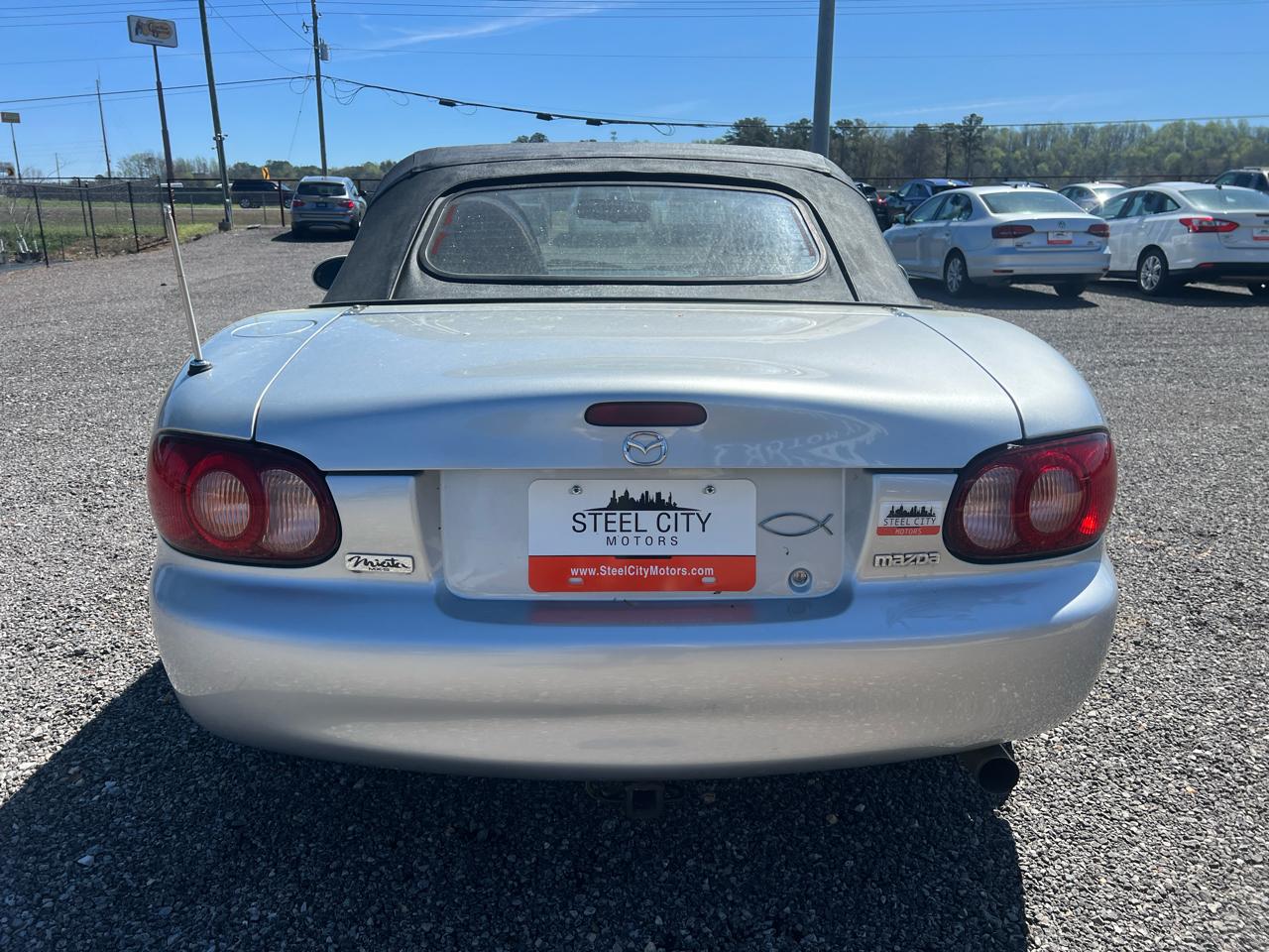 Mazda MX-5 Miata  2005