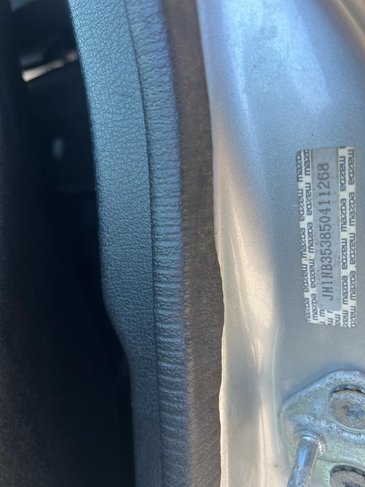 Mazda MX-5 Miata  2005