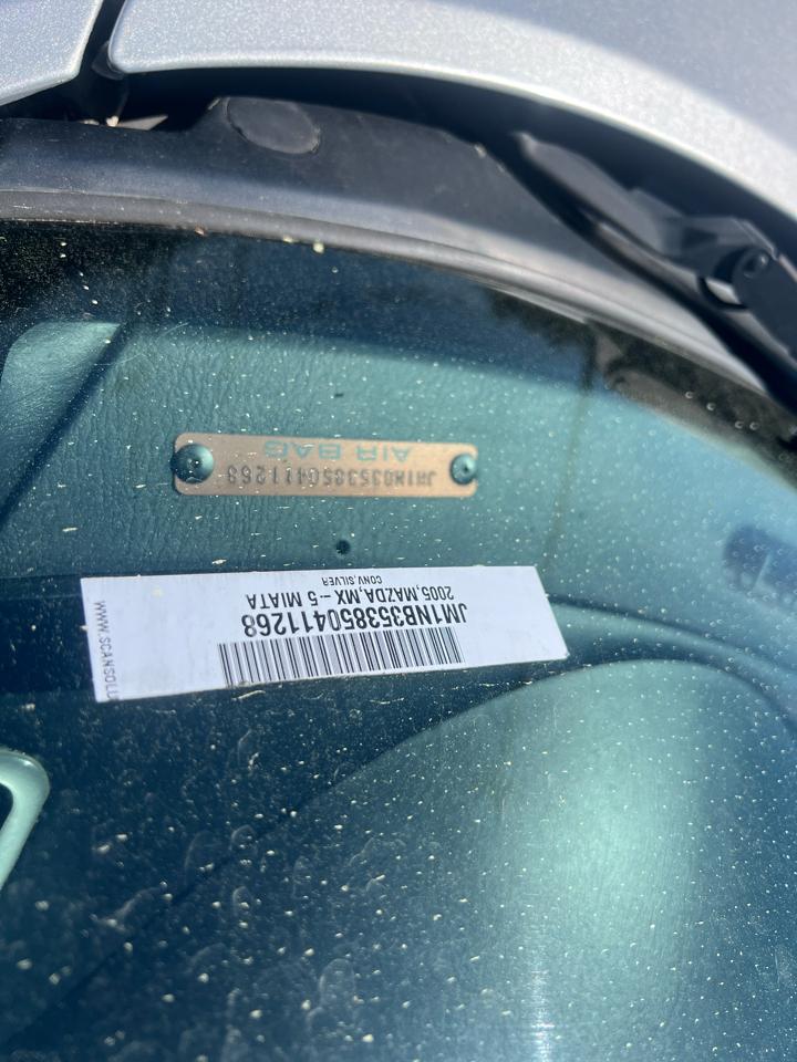 Mazda MX-5 Miata  2005