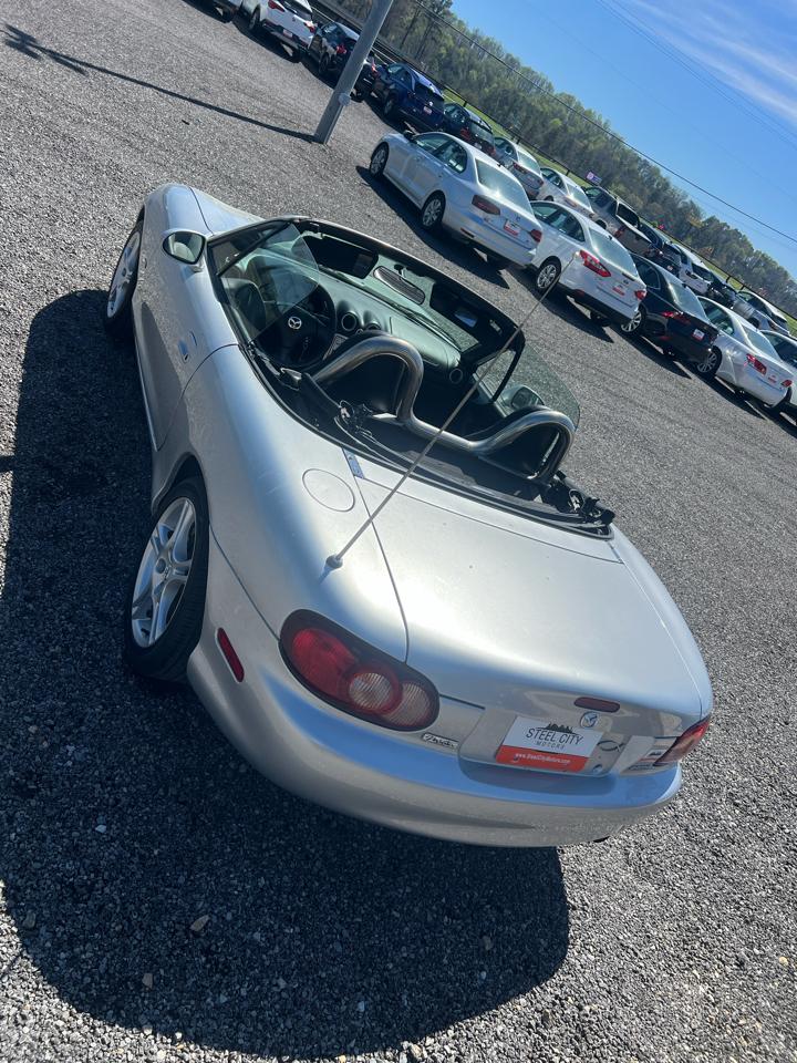 Mazda MX-5 Miata  2005
