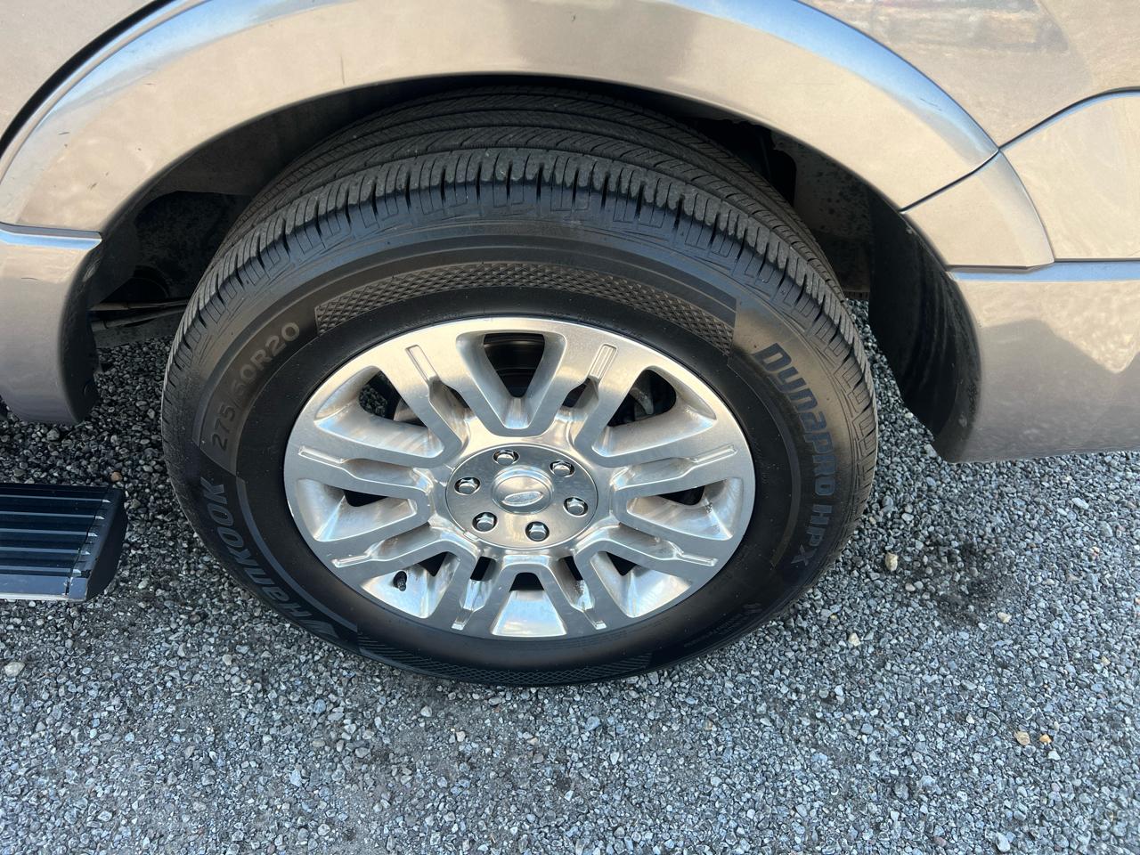 Ford Expedition  2011