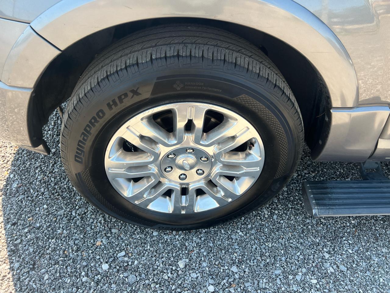 Ford Expedition  2011