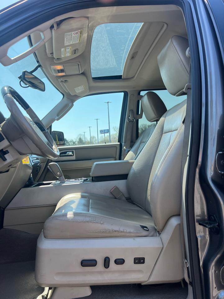 Ford Expedition  2011