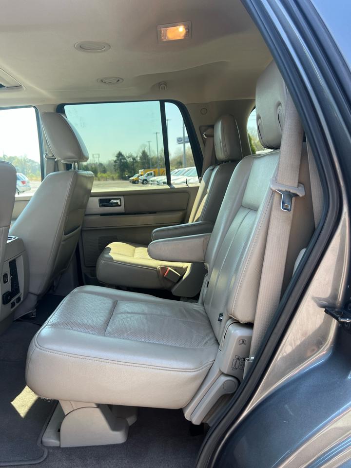 Ford Expedition  2011