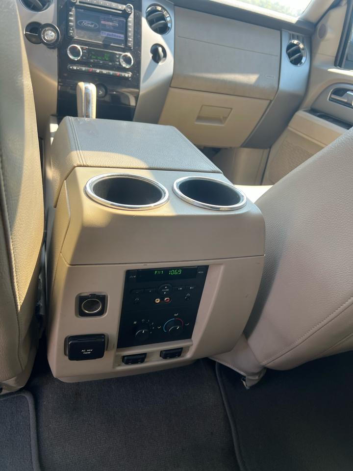 Ford Expedition  2011