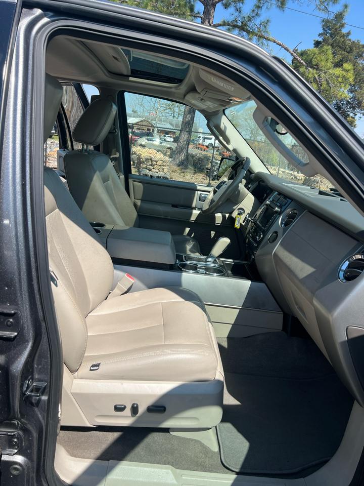 Ford Expedition  2011