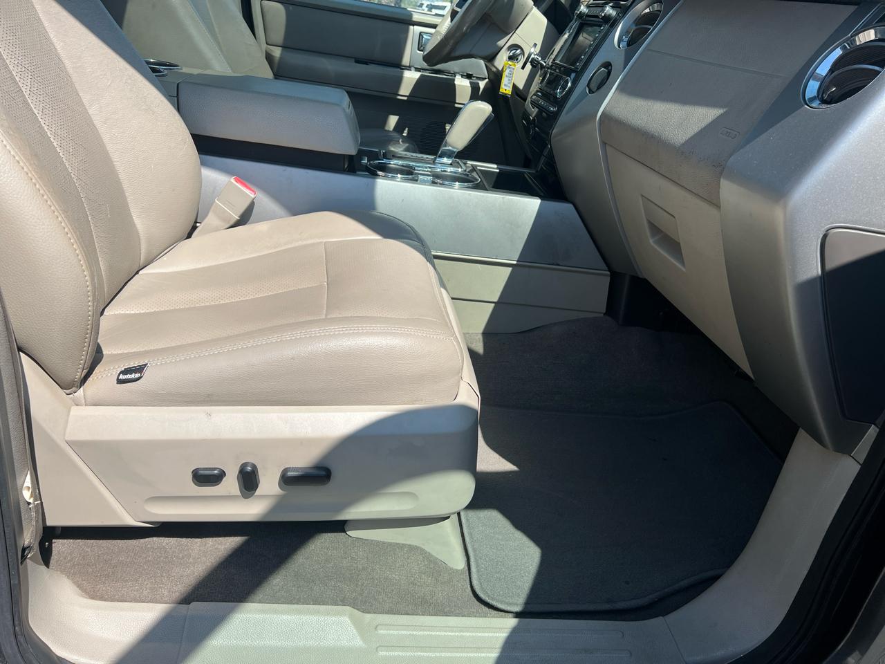 Ford Expedition  2011