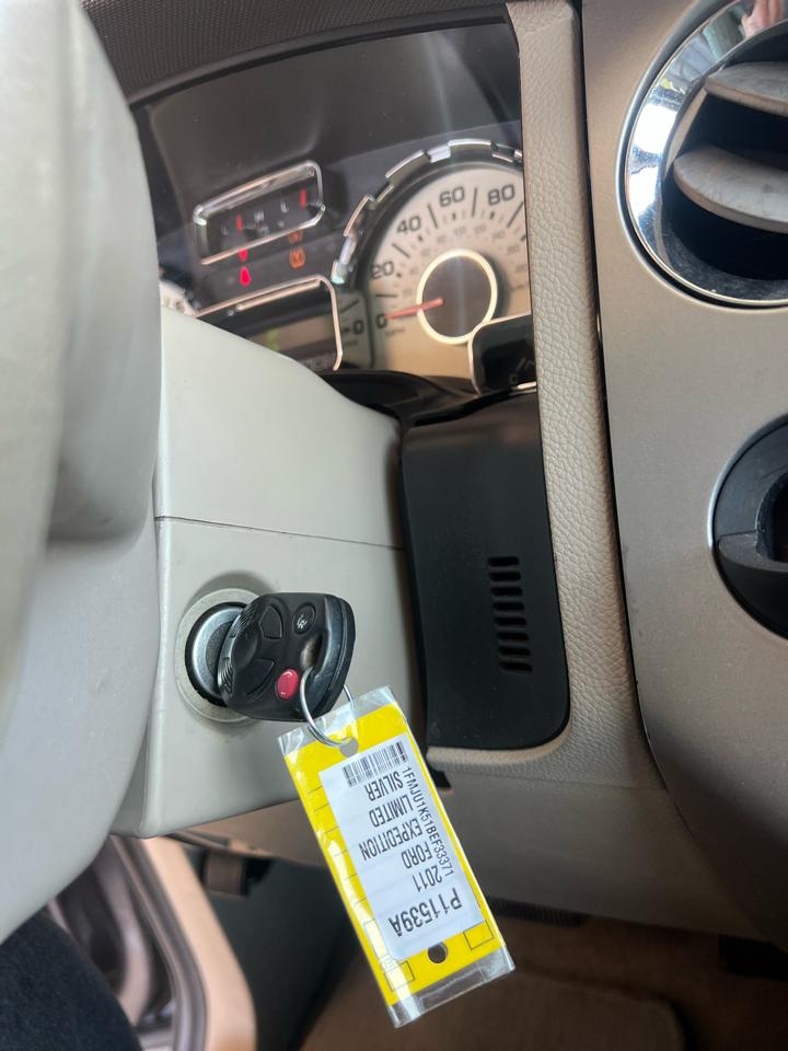 Ford Expedition  2011