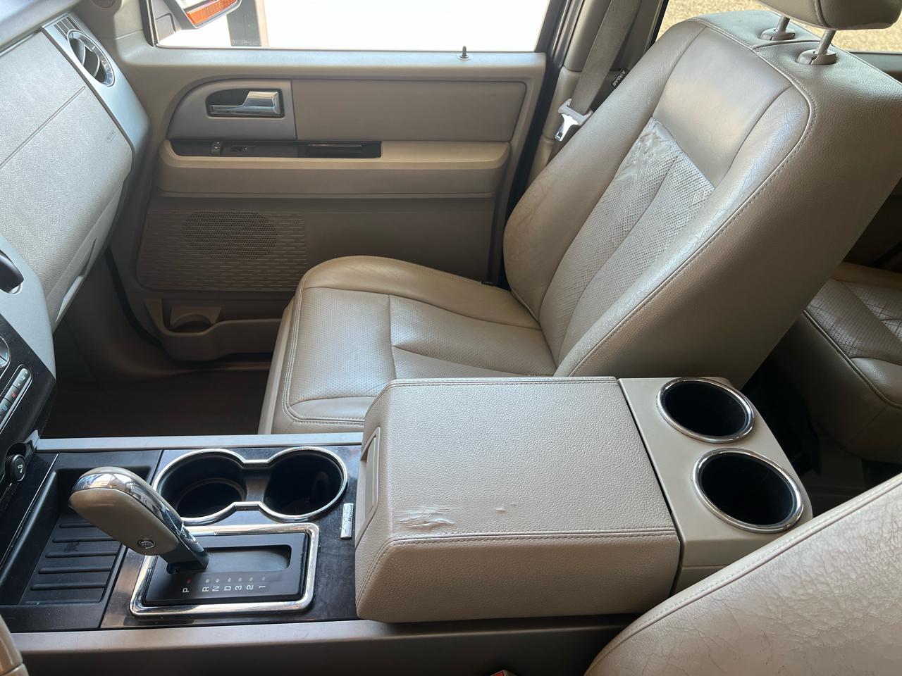 Ford Expedition  2011