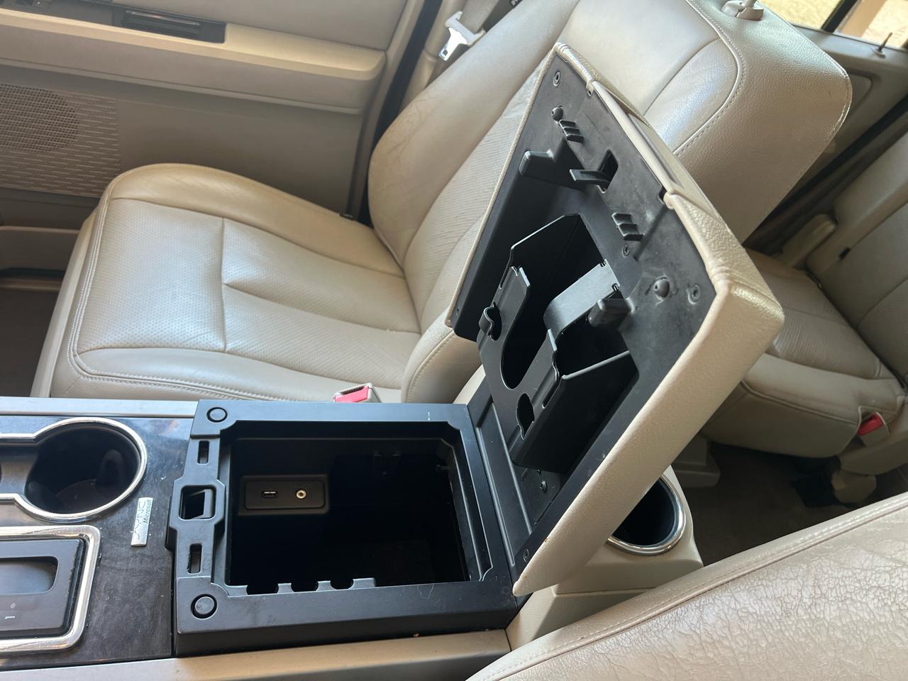 Ford Expedition  2011