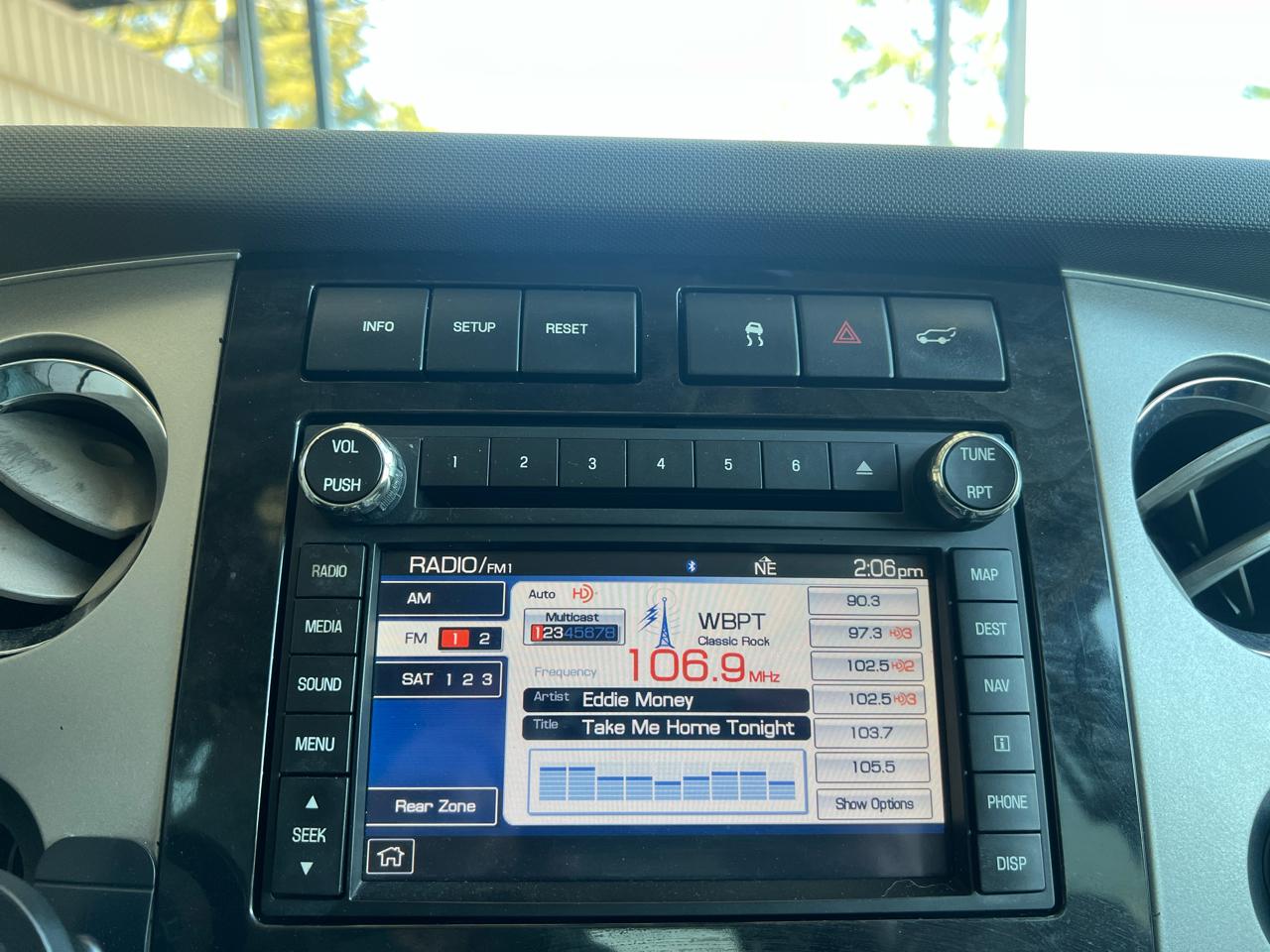 Ford Expedition  2011